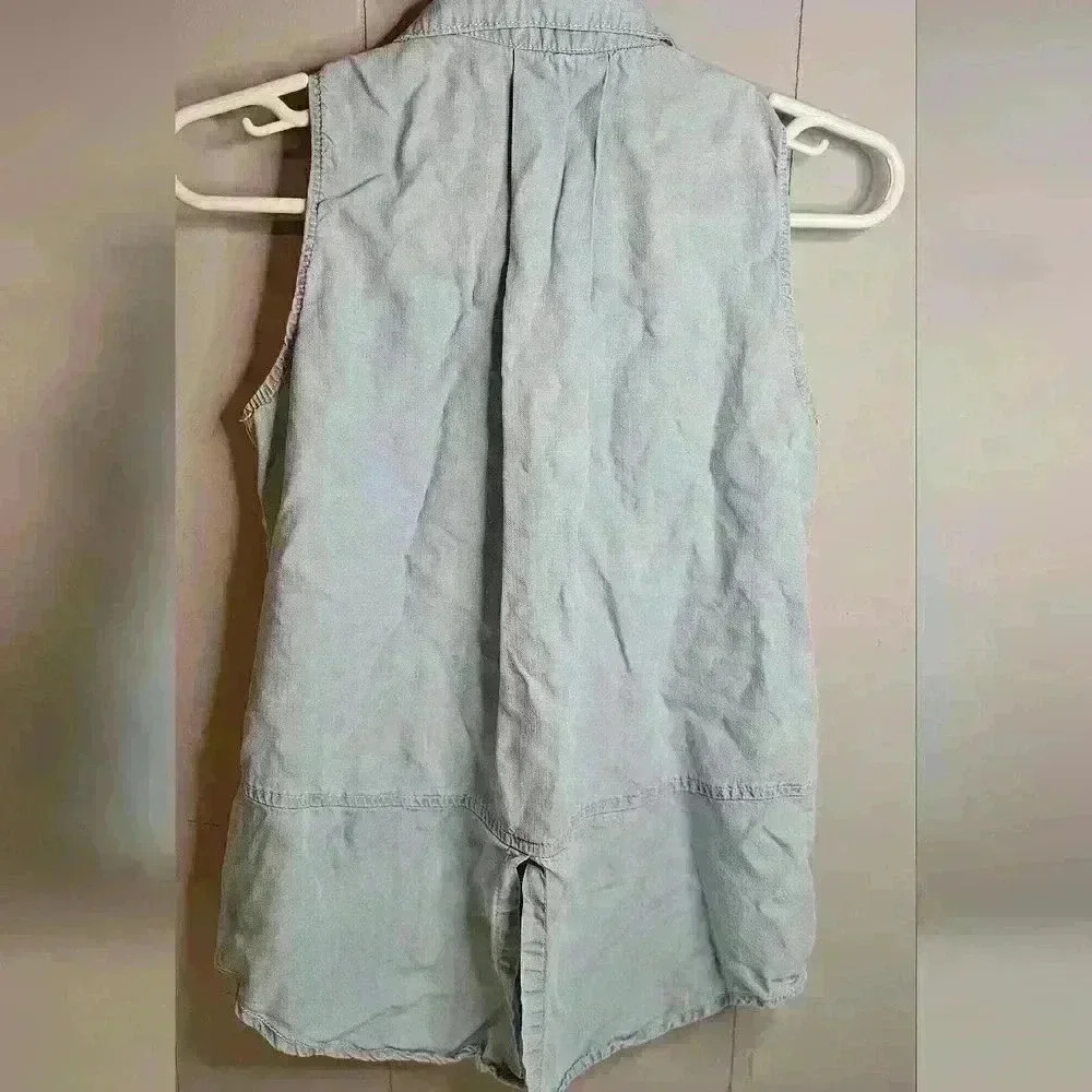 Andrea Jovine Soft Denim Collared Sleeveless Blouse Small - Picture 6 of 6